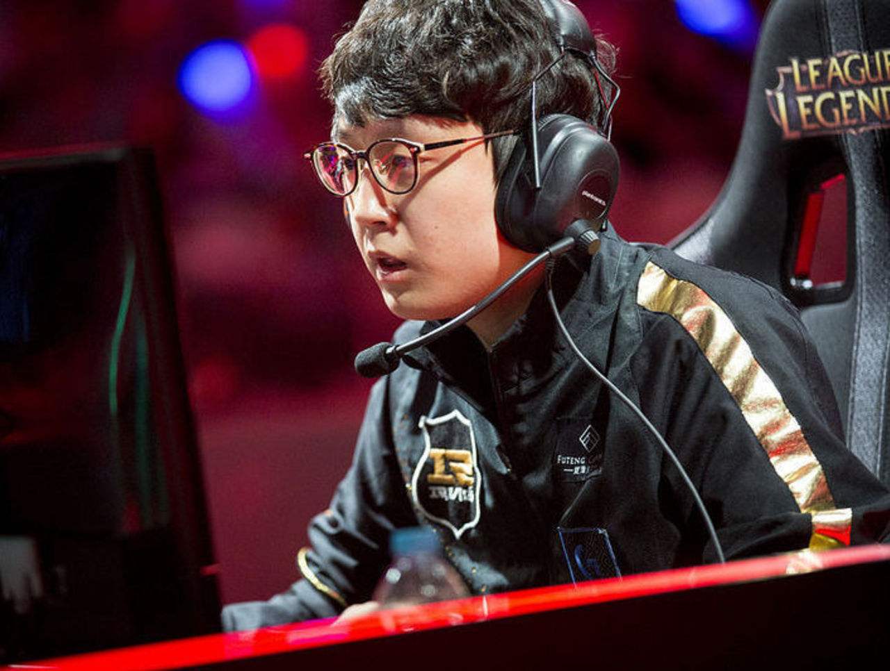 AYX-Faker迎来三赛季高光表现，篮网球迷沸腾！的简单介绍