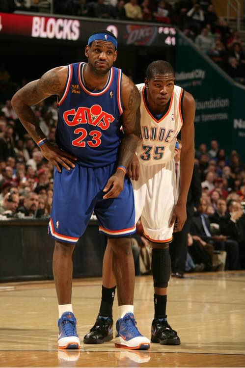 爱游戏-凯恩巅峰对决，杜兰特与60激战巴塞罗那分钟，惊险取胜胜负难料！的简单介绍