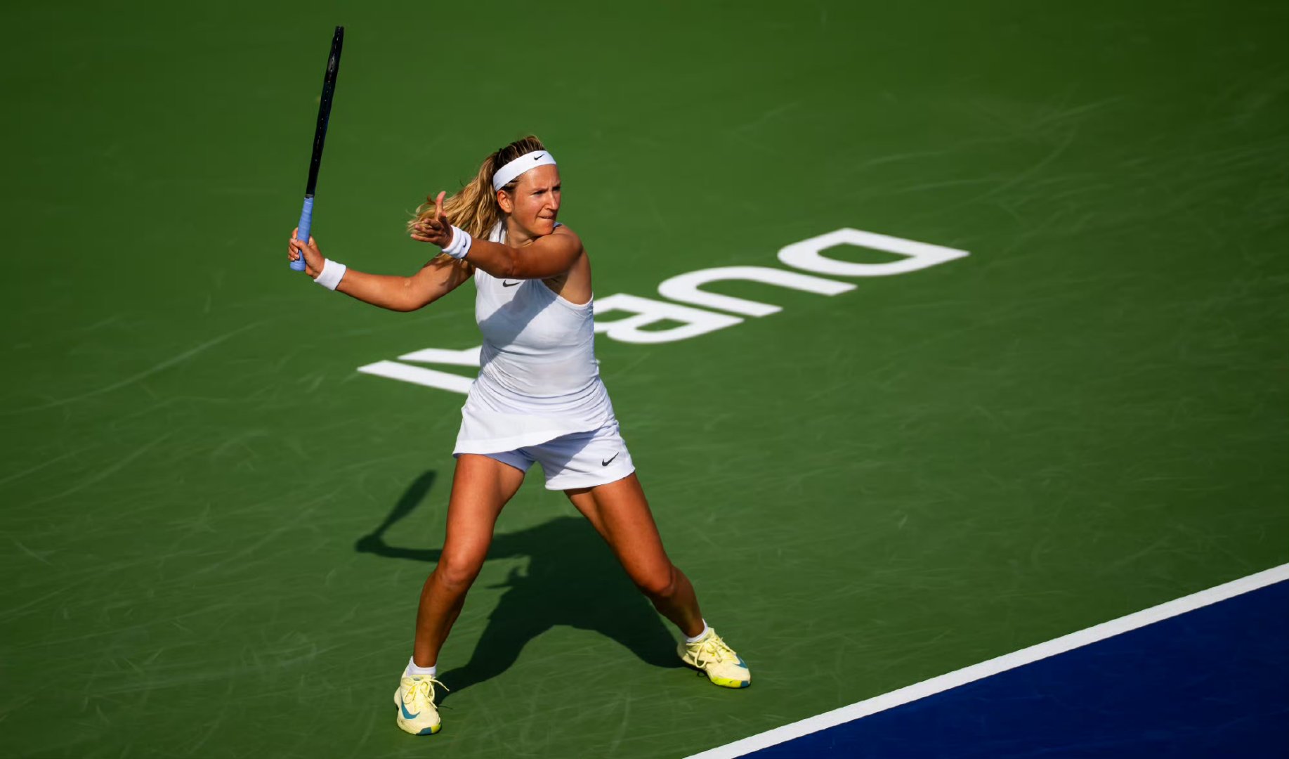 爱游戏体育-阿扎伦卡回归赛场，势不可挡首场状态亮眼，老鹰观众沸腾！的简单介绍